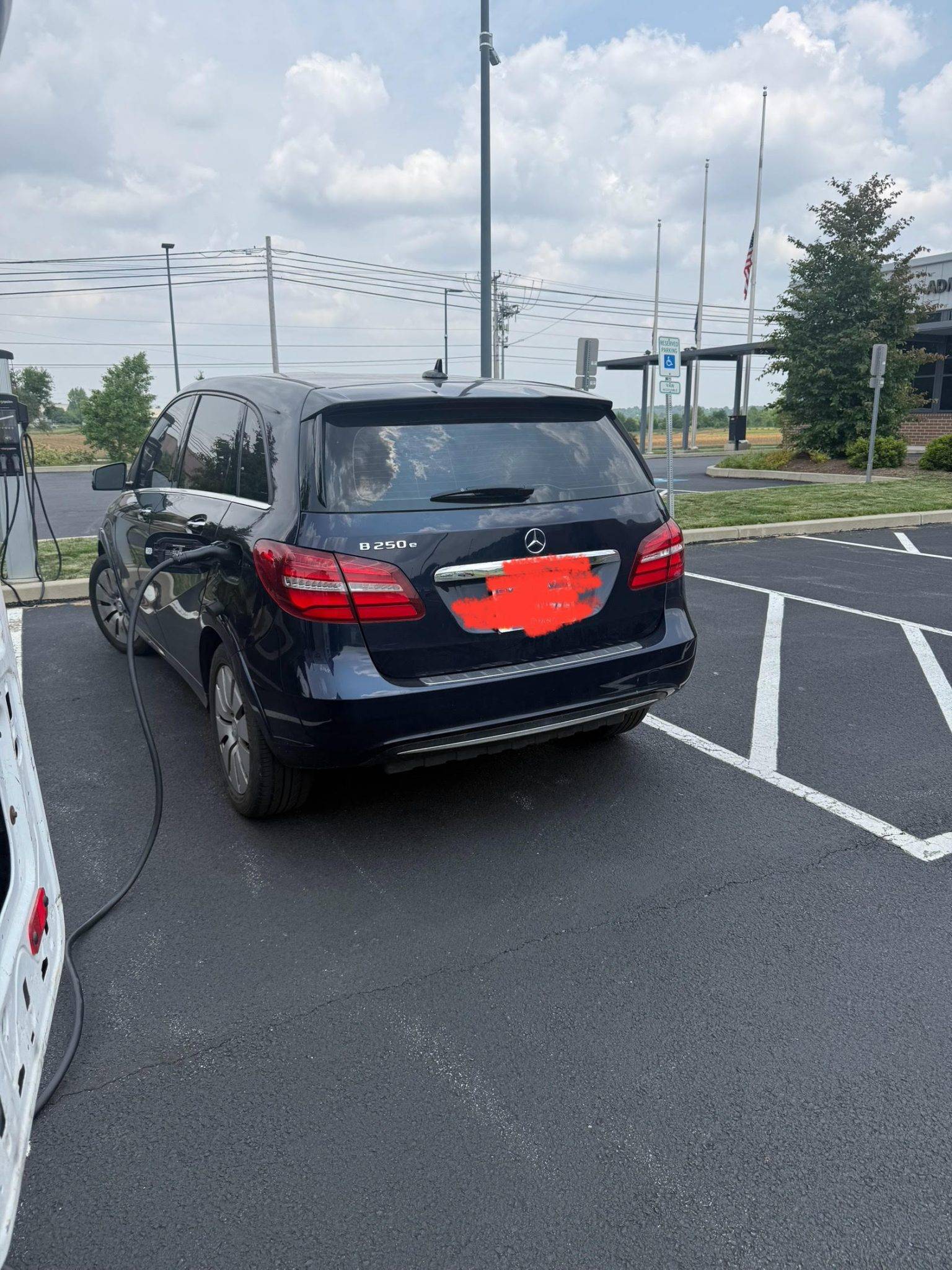 Dema's Emergency Roadside Service Llc (2)